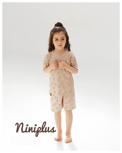 ست تیشرت شلوارک کبریتی گل گلبهی تمام چاپ.............19834